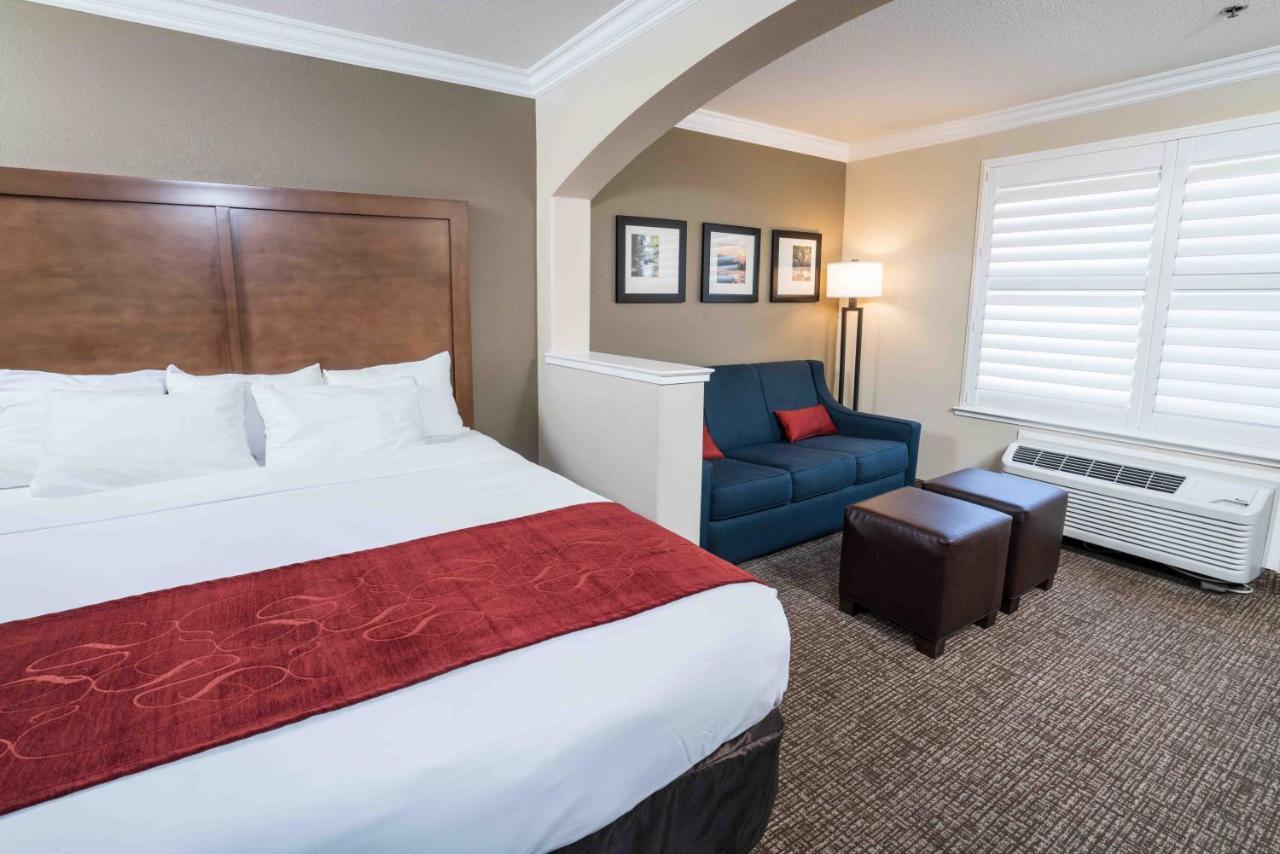 Comfort River Park 3*