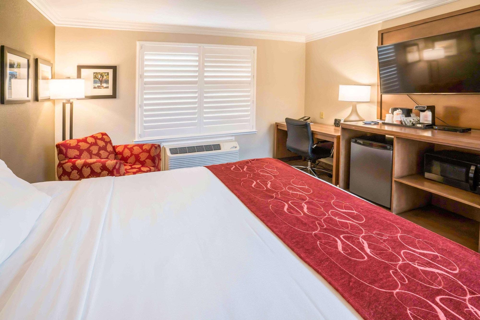 Comfort River Park Hotel Fresno