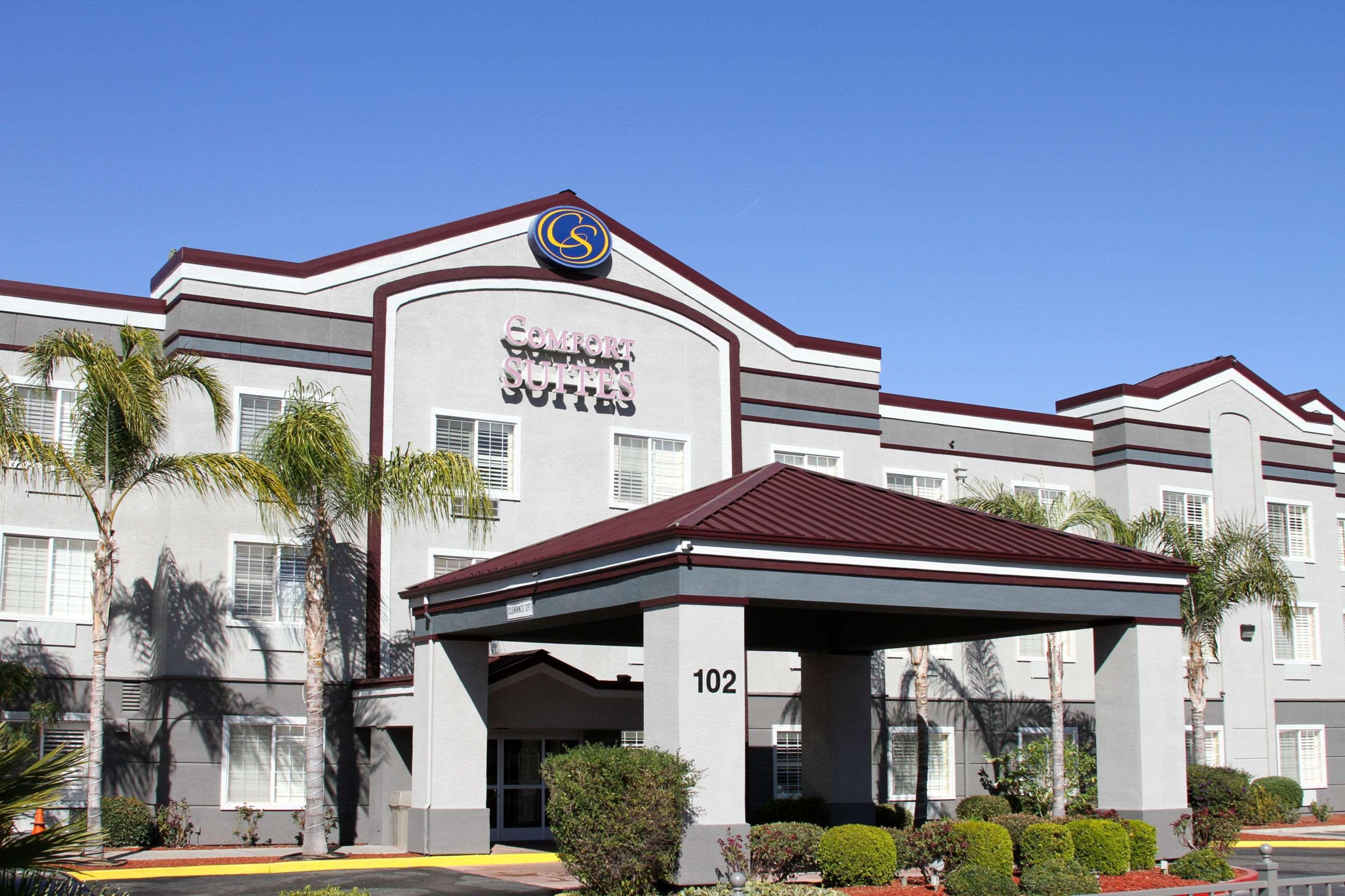 Hotel Comfort River Park 3*
