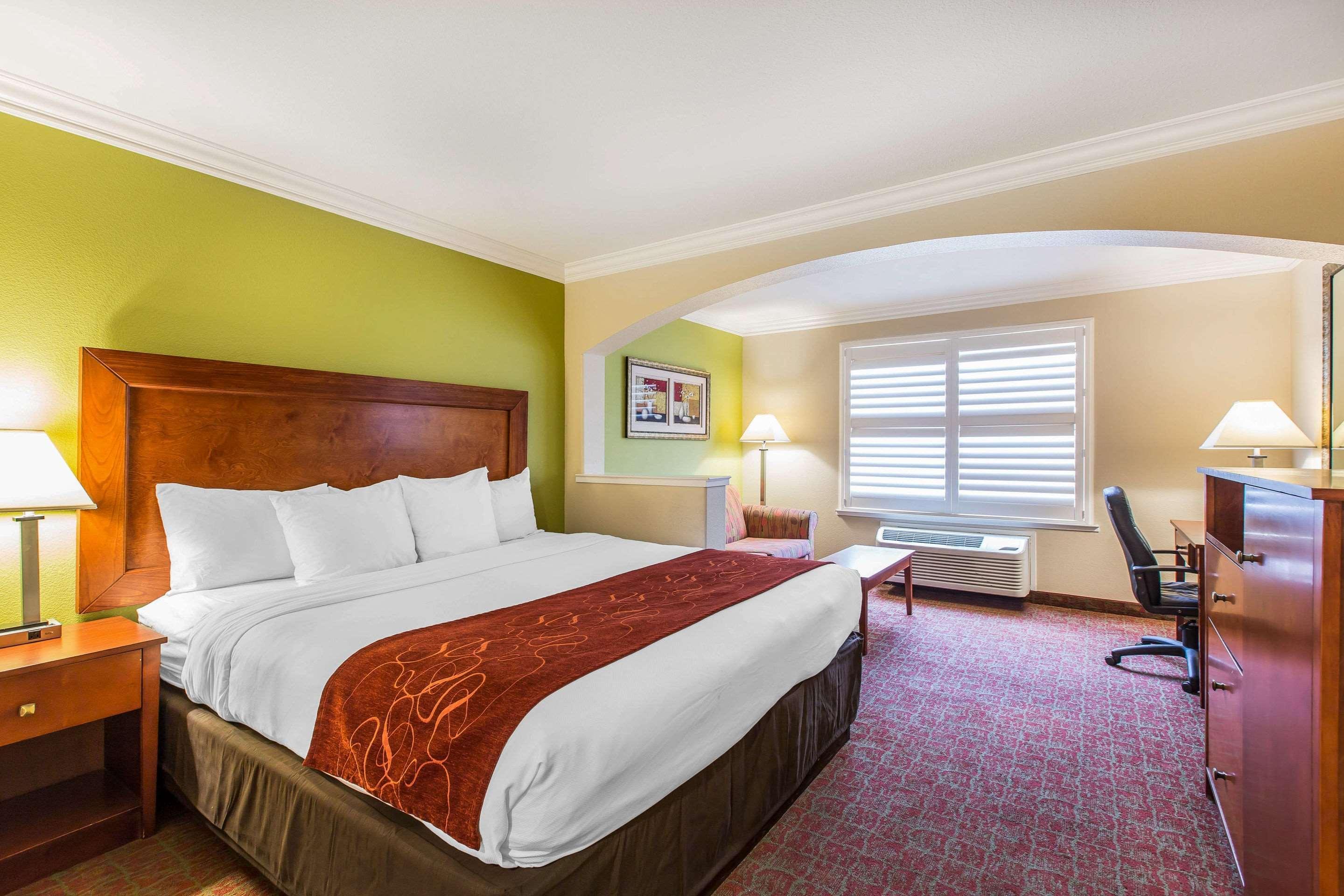 Hotel Comfort River Park