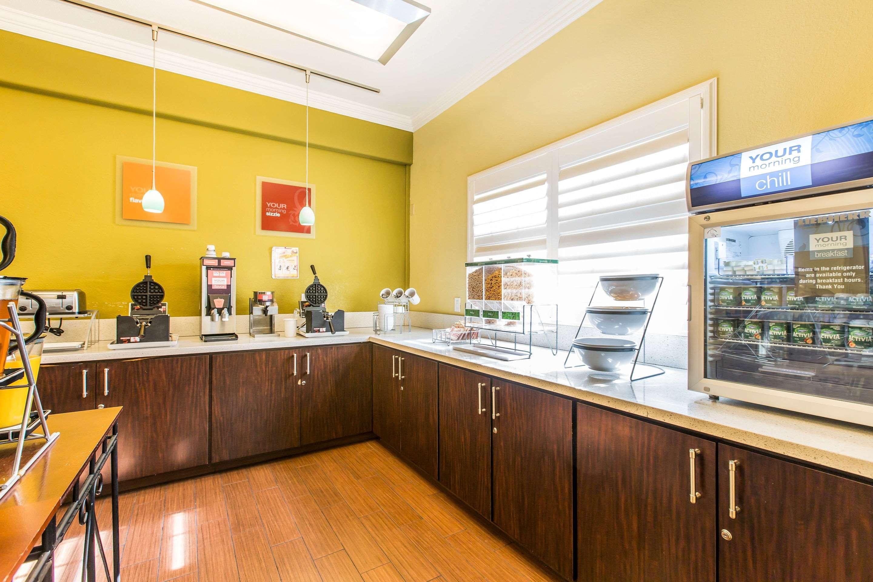 Comfort River Park Hotel